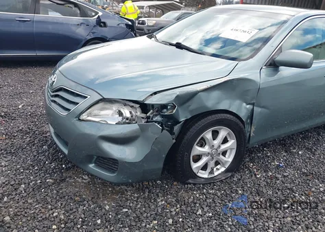 2011 Toyota Camry Le from USA, damaged, VIN 4T1BF3EK4BU697571